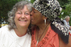elderfriends-kiss